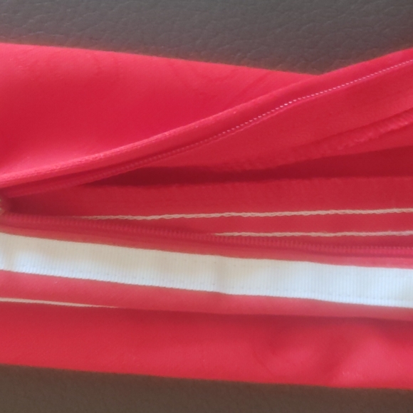 Adidas tracksuit - Picture 6 of 6